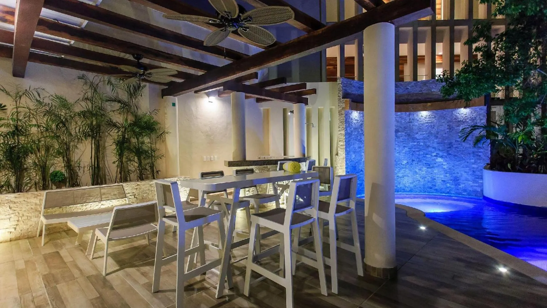 Ata07 - 2 Bedroom Amazing And Beautiful Apartment Private Pool Playa del Carmen