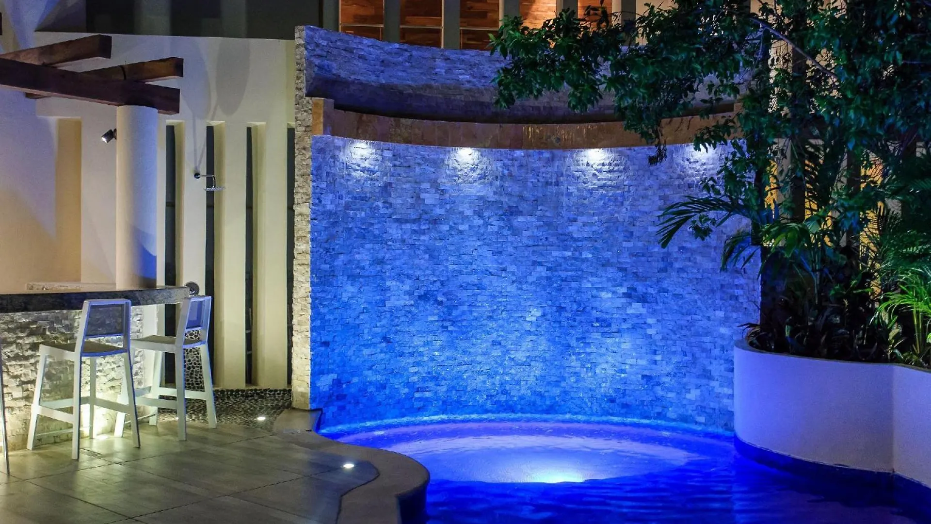 Ata07 - 2 Bedroom Amazing And Beautiful Apartment Private Pool Playa del Carmen